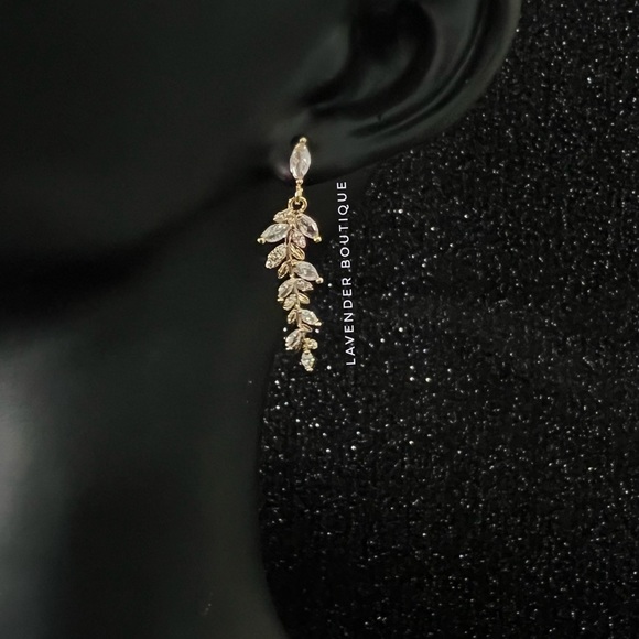 NEW 14K Gold Plated Diamond Leaf Drop Earrings - Picture 3 of 7